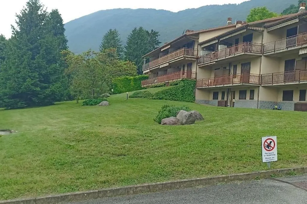Apartment Stupendo Appartamento Vista Lago Ranzanico Italy