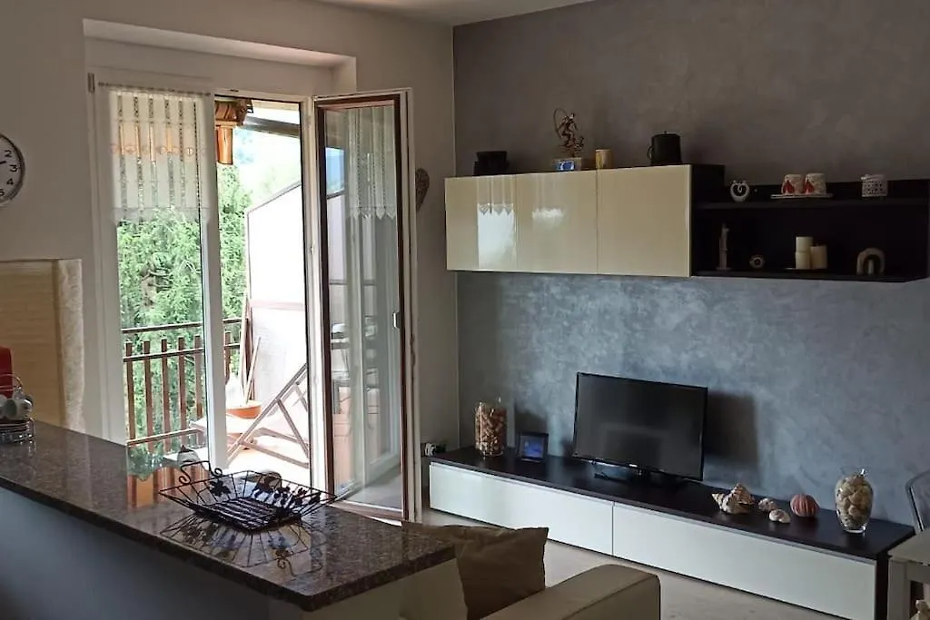Apartment Stupendo Appartamento Vista Lago Ranzanico