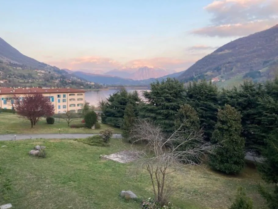 Stupendo Appartamento Vista Lago Ranzanico